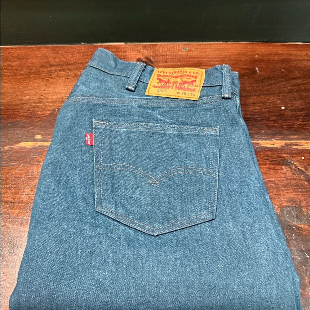 Levi's Men's 501 Cone Mills White Oak Denim Indigo (Actual Fit 36x27)